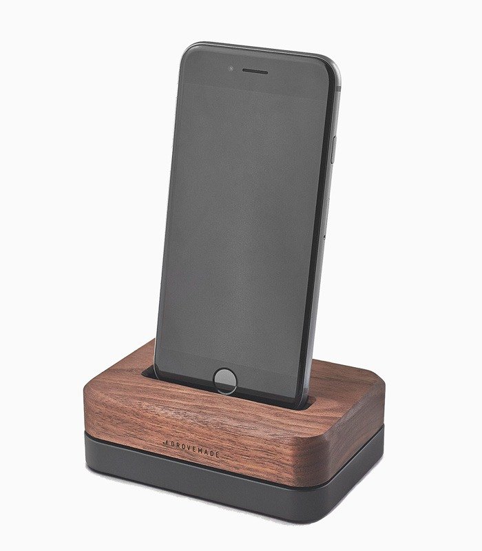 iphone-dock-1 iPhone dock – Image 1